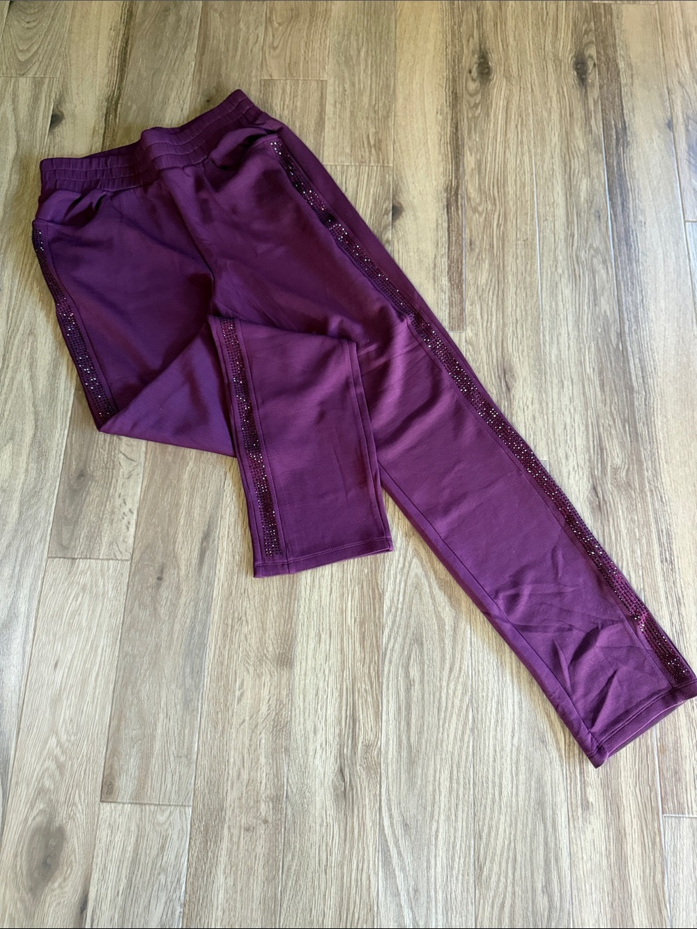 Belle by Kim Gravel Women’s ScubaLuxe sparkle Side-Stripe Pants in Zinfandel